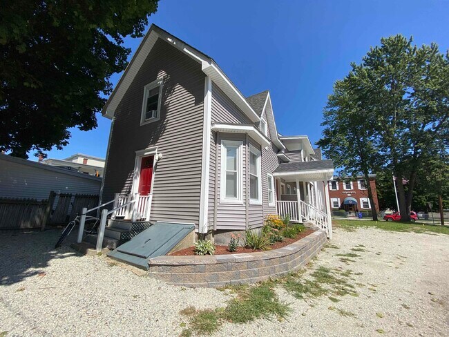 77 Ferry St Unidad 2
