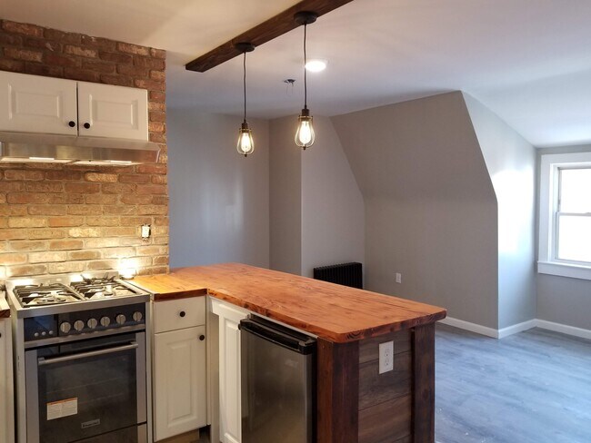 Photo - 40 Olive St Unit 3