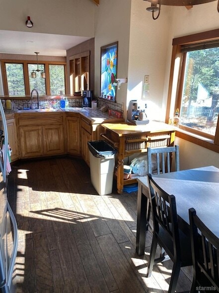Photo - 33856 Hawkweed Way