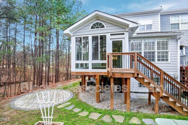 Photo - 100 Kirkeenan Cir