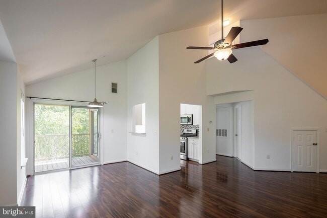 Photo - 5958 Founders Hill Dr Unidad 301