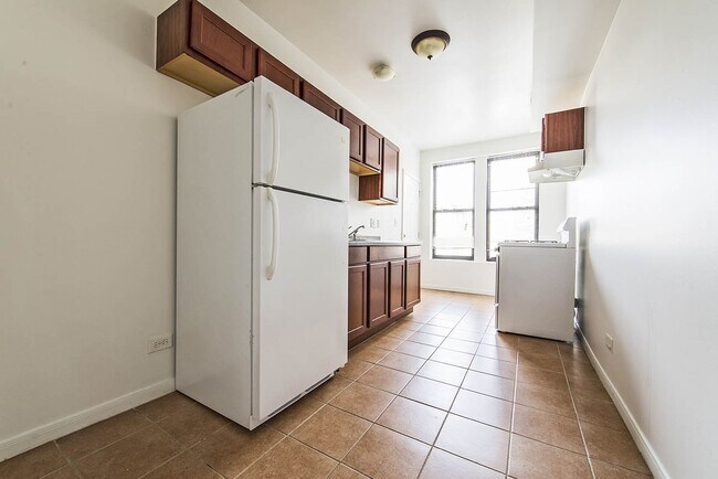 Photo - 7263 S Coles Chicago, IL 60649