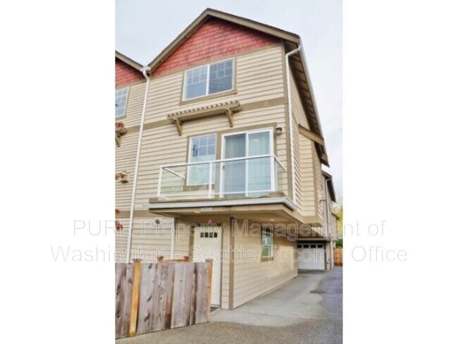 Building Photo - 11708 Greenwood Ave N Unit #A Rental