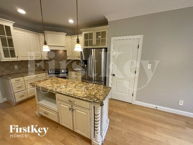 Photo - 1088 Feldspar Ln