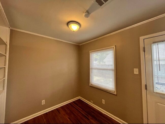 Photo - 1463 Merrycrest Dr