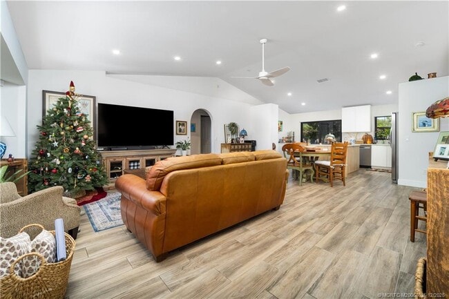 Photo - 2141 SW Janette Ave