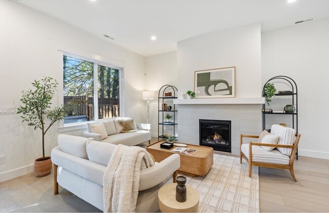 Photo - 15628 NW Raywood Ln