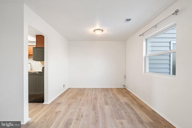 30 Carolina Ct