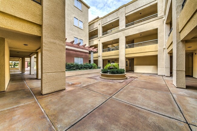 Photo - 270 E Flamingo Rd