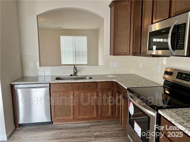 Photo - 1017 Beatty Wds Dr