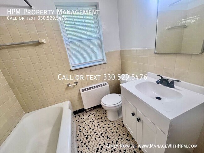 Photo - 20855 Chagrin Blvd Unit CH-55-1