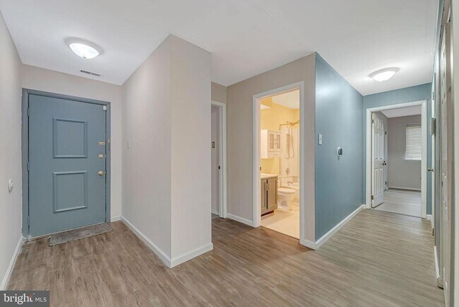 Photo - 405A Cypress Point Cir