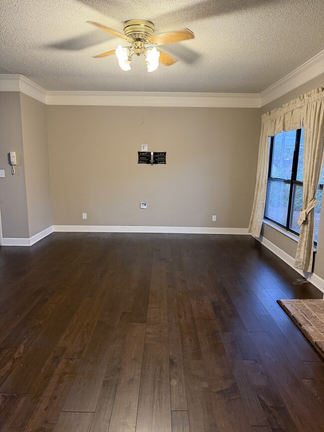 Photo - 698 Trailcrest Ct Unit 5