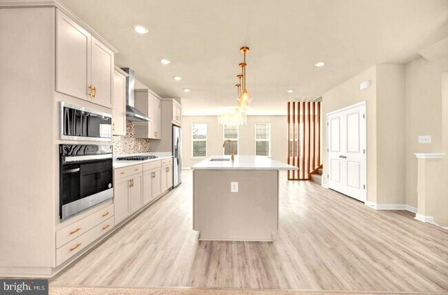 Photo - 1627 Field Sparrow Ter NE