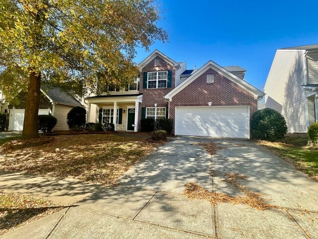 Building Photo - Stunning 5-bedroom, 2.5-bathroom home | Lo...