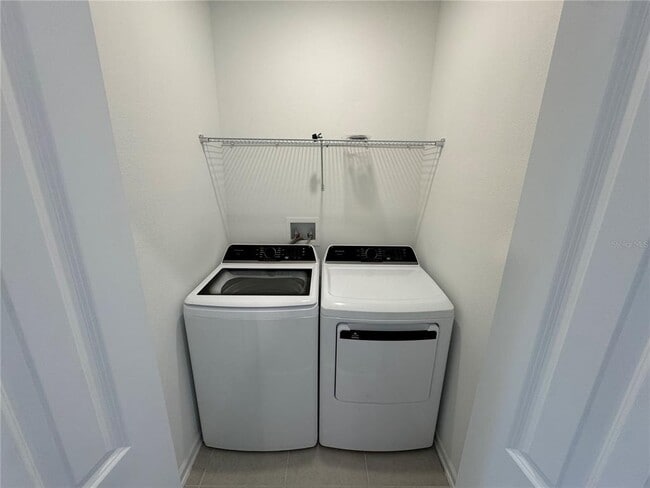 Photo - 2959 SAVIOR Ave