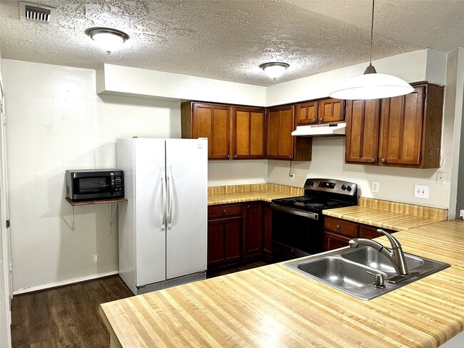 Photo - 13322 Oak Ledge Dr