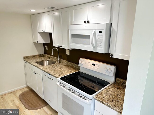 Photo - 63 Hermitage Dr
