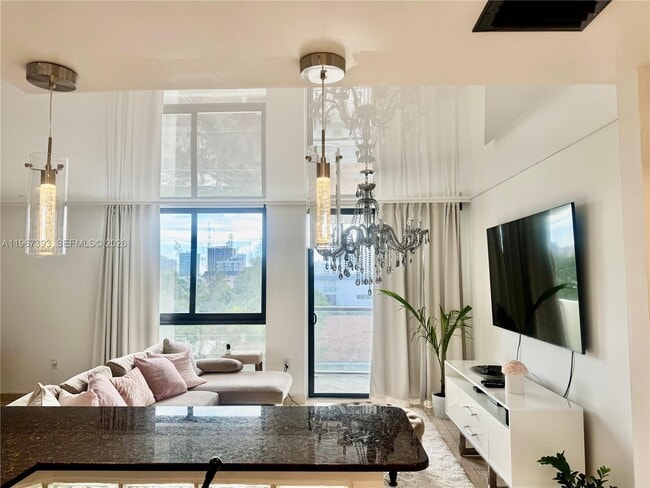 Photo - 9800 W Bay Harbor Dr Unidad 605