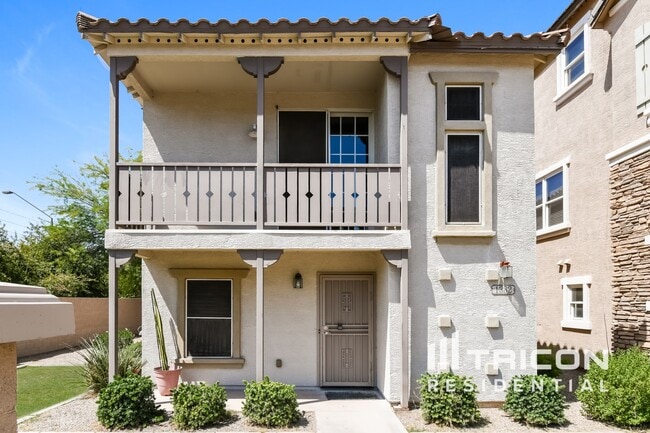 Building Photo - 1382 S Sabino Dr Rental