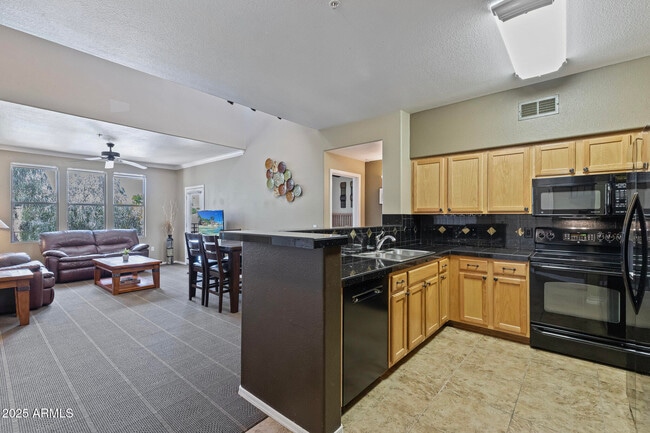 Photo - 20100 N 78th Pl