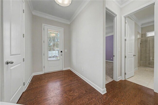 Photo - 165 Mansfield Dr