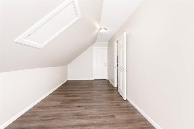 Photo - 2246 S Albany Ave Unit 4F