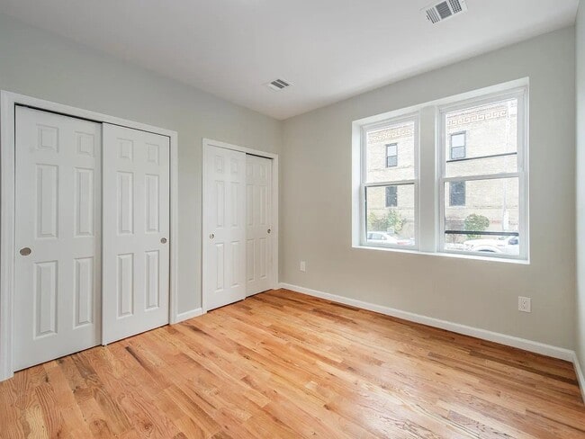 Photo - 73 Brookwood St Unidad #1BB