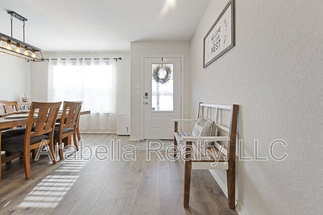 Photo - 955 Brown Thrasher