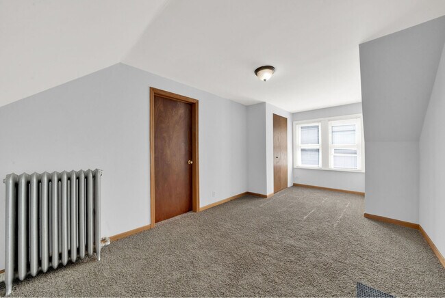 Photo - 6238 S Massasoit Ave