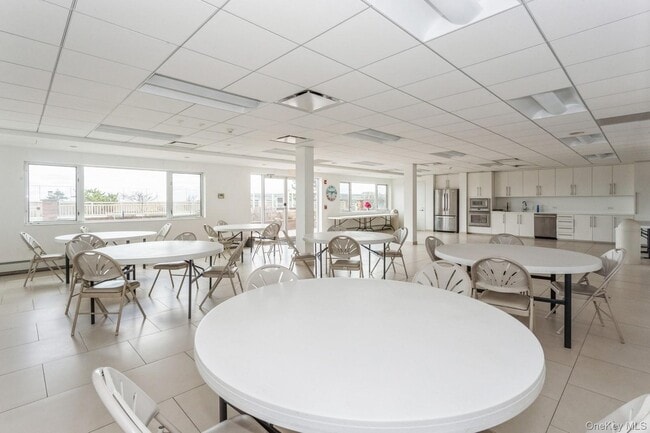 Photo - 830 Shore Rd Unit 2O