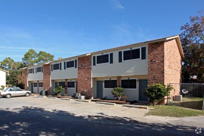 Pelican Pointe Townhomes - Pelican Pointe Townhomes