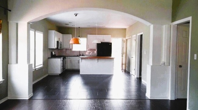 Photo - 1704 S College St