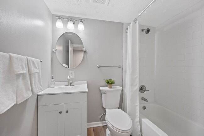 Photo - 8Ninety at Loveland