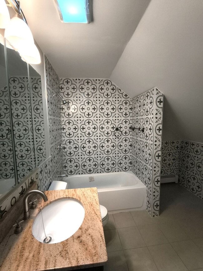 Photo - 26 Main St Unidad 3