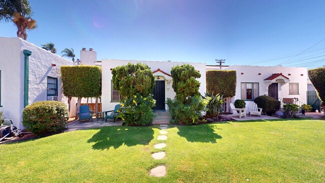 Photo - Unfurnished One Bedroom for Rent in Corona... Unidad 940 C Avenue