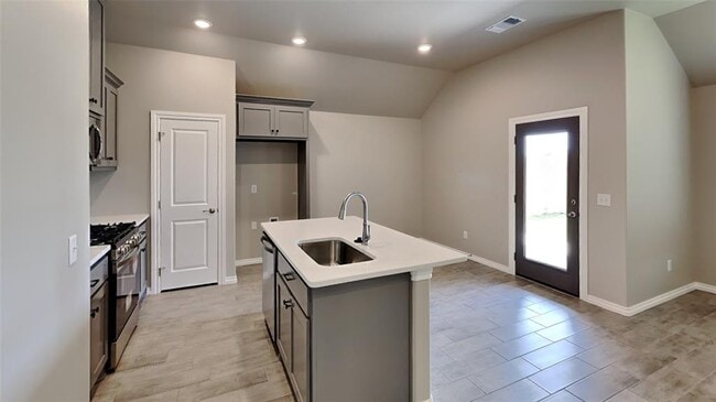 Photo - 9109 NW 127th St