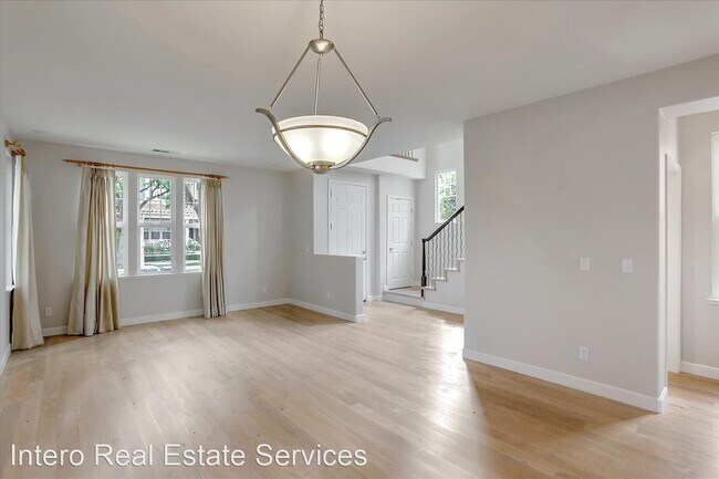 Photo - 3 br, 2.5 bath House - 997 Garrity Way