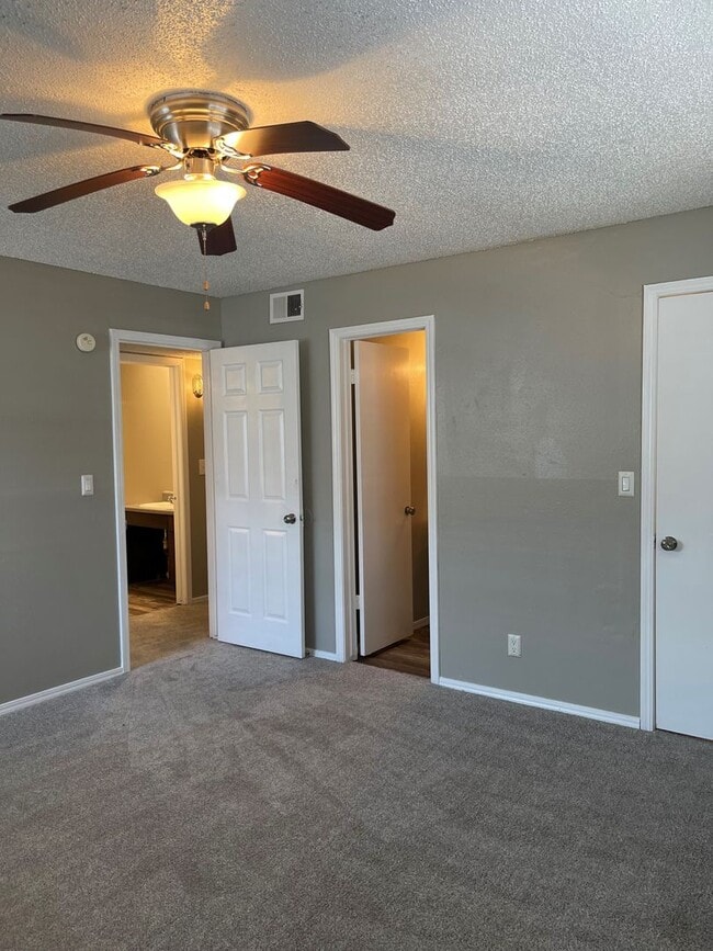 Photo - Bryant Grove Apartments