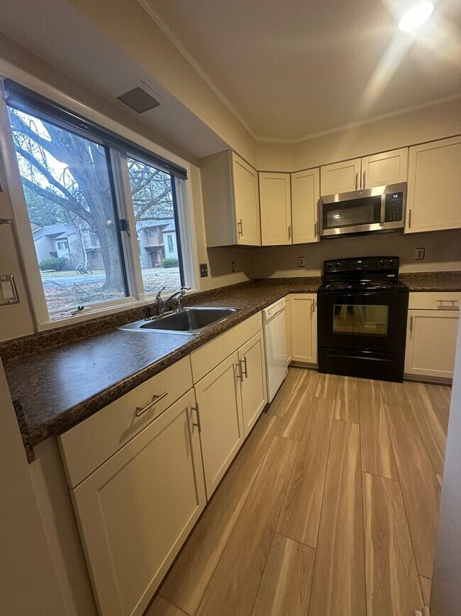 Photo - Comfortable Townhouse Near Virginia Tech