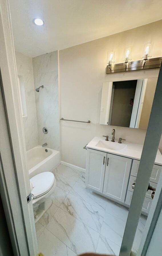 Photo - 325 E Verdugo Ave Unit D