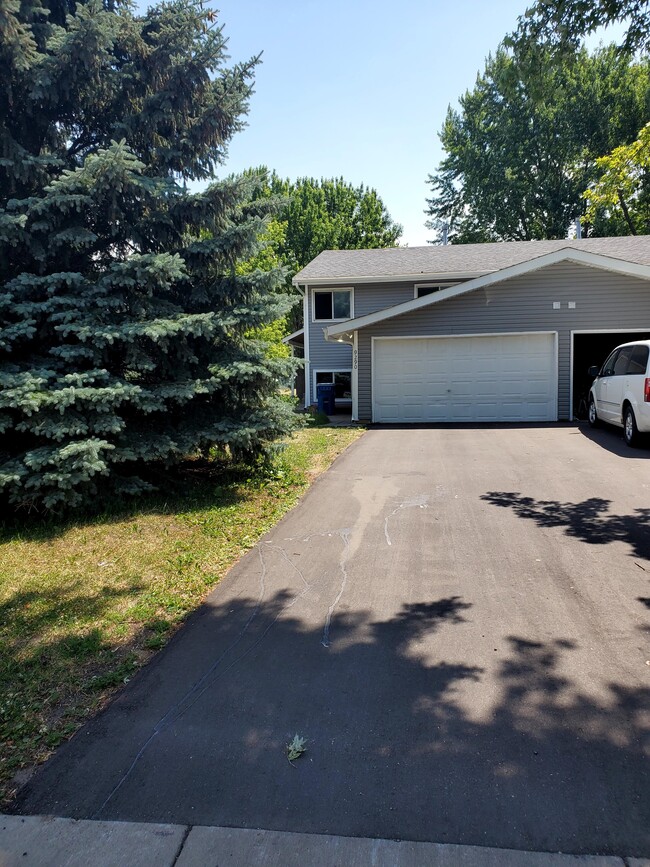 Photo - 9290 Forestview Ln N Townhome