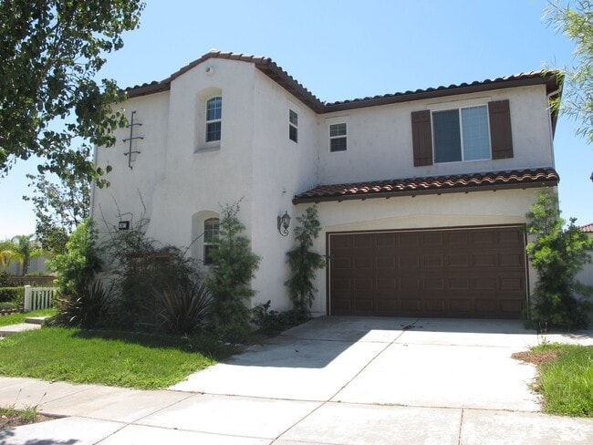 Four Bedroom Three Bathroom Home in the Ha... - Four Bedroom Three Bathroom Home in the Ha...