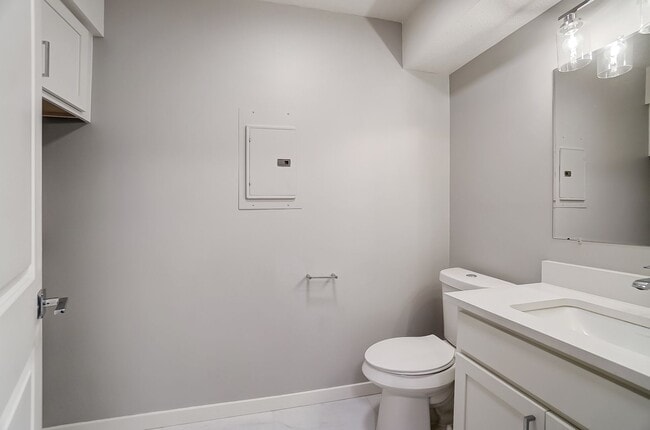 Chardon Place Apartments and Townhomes