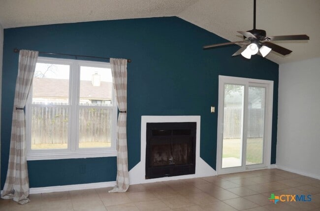 Photo - 2505 Hemlock Dr