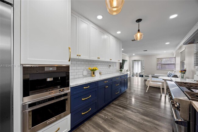 Photo - 1523 Monroe St