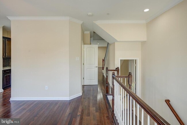 Photo - 7827 Crystal Brook Way
