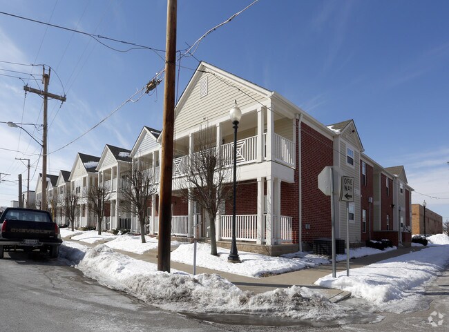 Photo - Howard Square