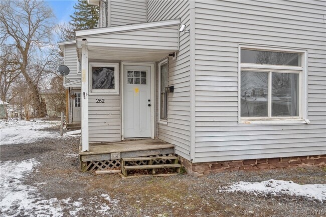 Photo - 262 W 4th St S