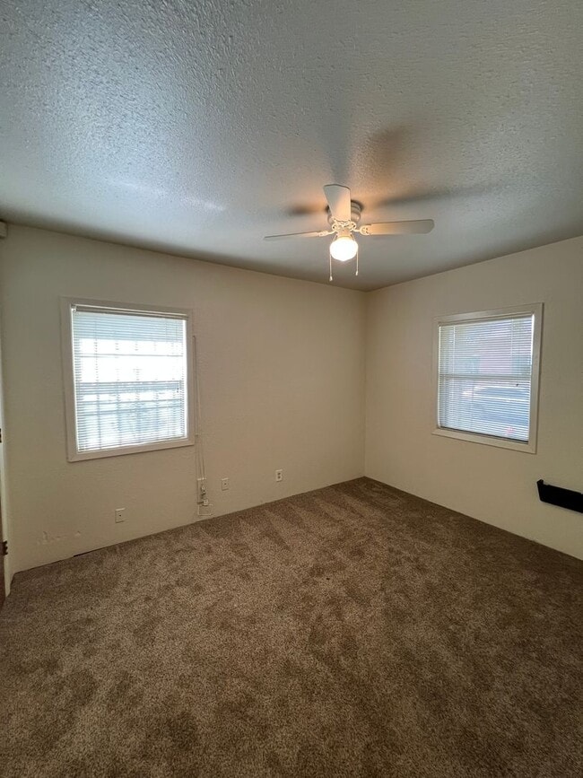Photo - ONE BEDROOM APT W/ GARAGE!